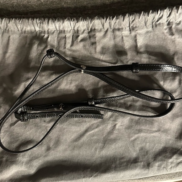 BALENCIAGA LE CAGOLE MINI BAG WITH CHAIN IN BLACK - Picture 4 of 5